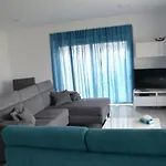 Neue Moderne Mit Privatem Pool By Interhome Dom wakacyjny Famalicão