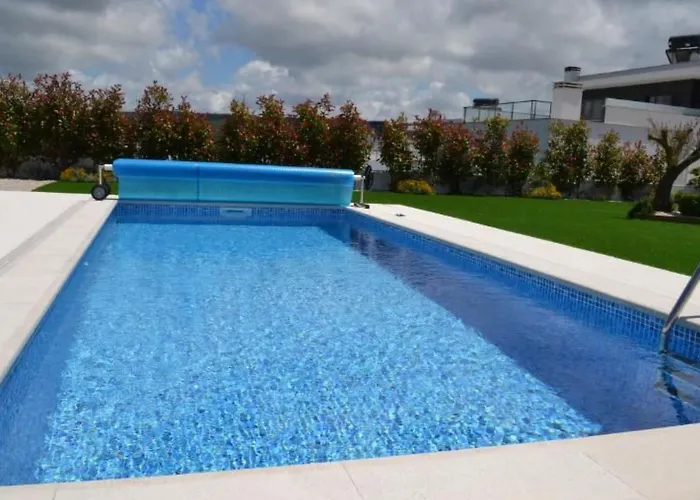 Neue Moderne Mit Privatem Pool By Interhome Дом отдыха Famalicao