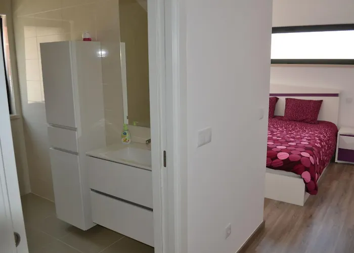 Neue Moderne Mit Privatem Pool By Interhome * Famalicao